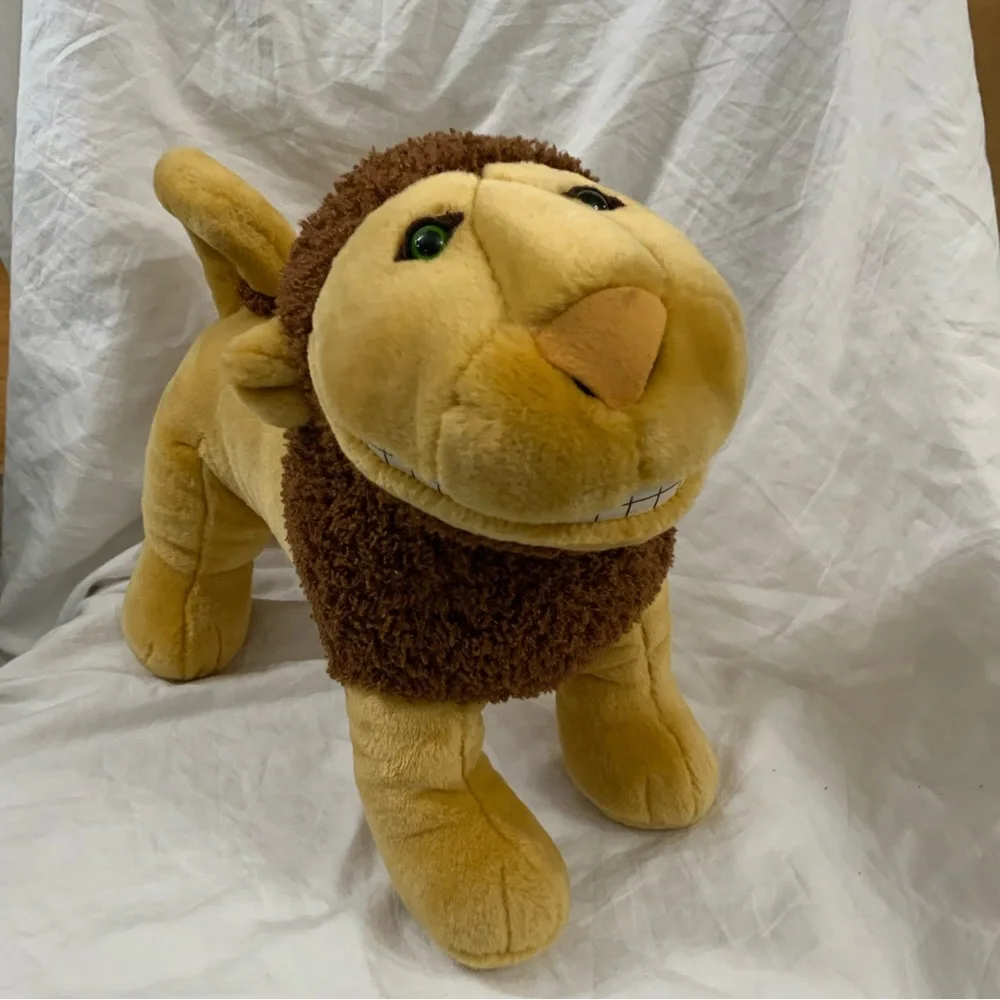 Gund Old Salem Winchester Lion Plush 12